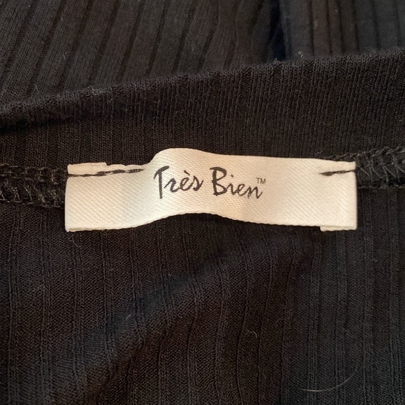 Tres Bien Black Ribbed V-Neck Shirt Size Large in EUC - Picture 6 of 9